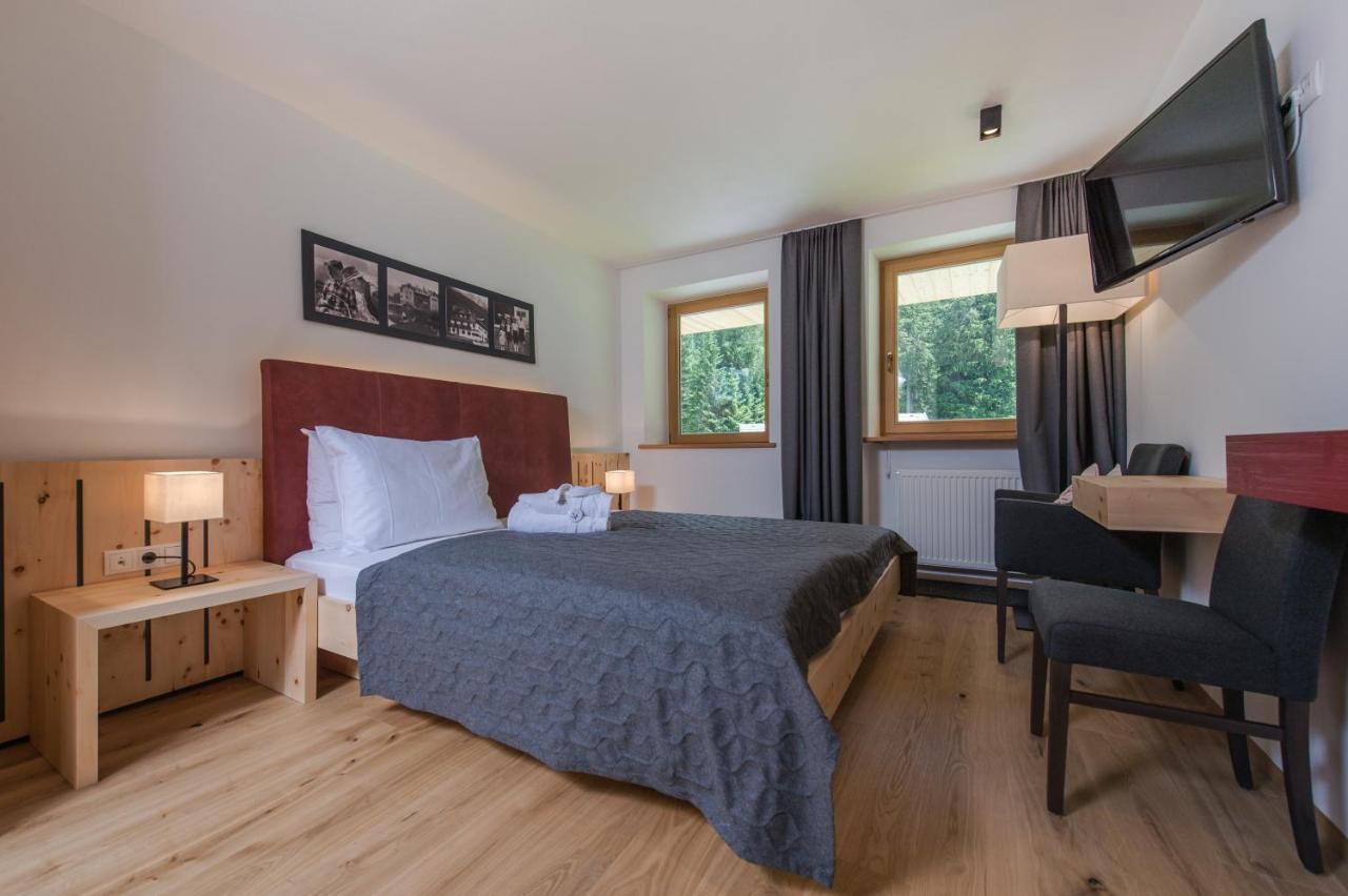 Hotel Dolomitenhof & Alte Post Sexten