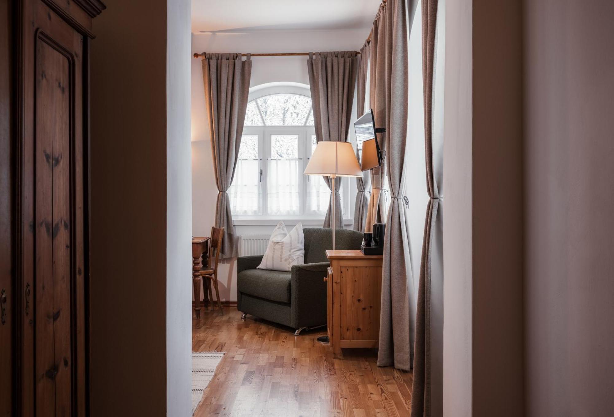 Dolomitenhof&chalet Alte Post Hotel 4*
