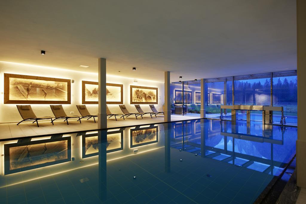 Hotel Dolomitenhof & Alte Post 4*