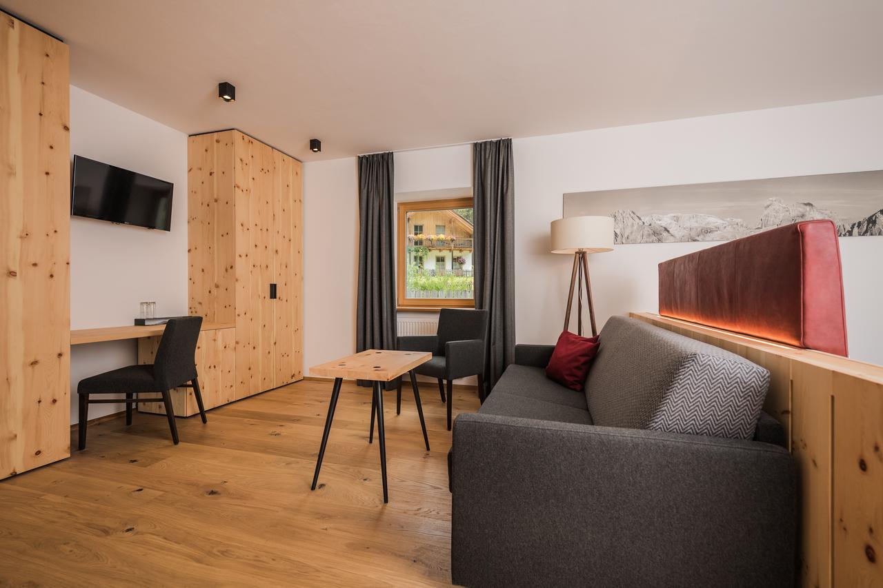 Hotel Dolomitenhof & Alte Post 4*